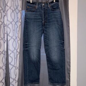 Levi’s Ribcage Straight Ankle Jeans